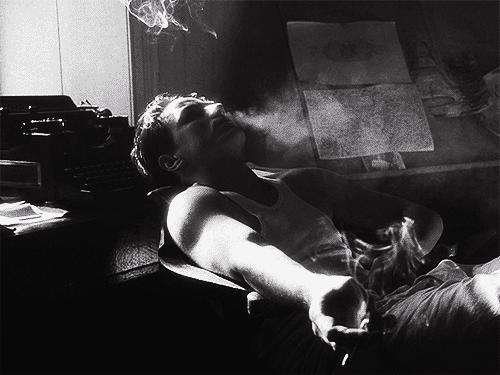 如何成为年入千万的人,网文年入百万