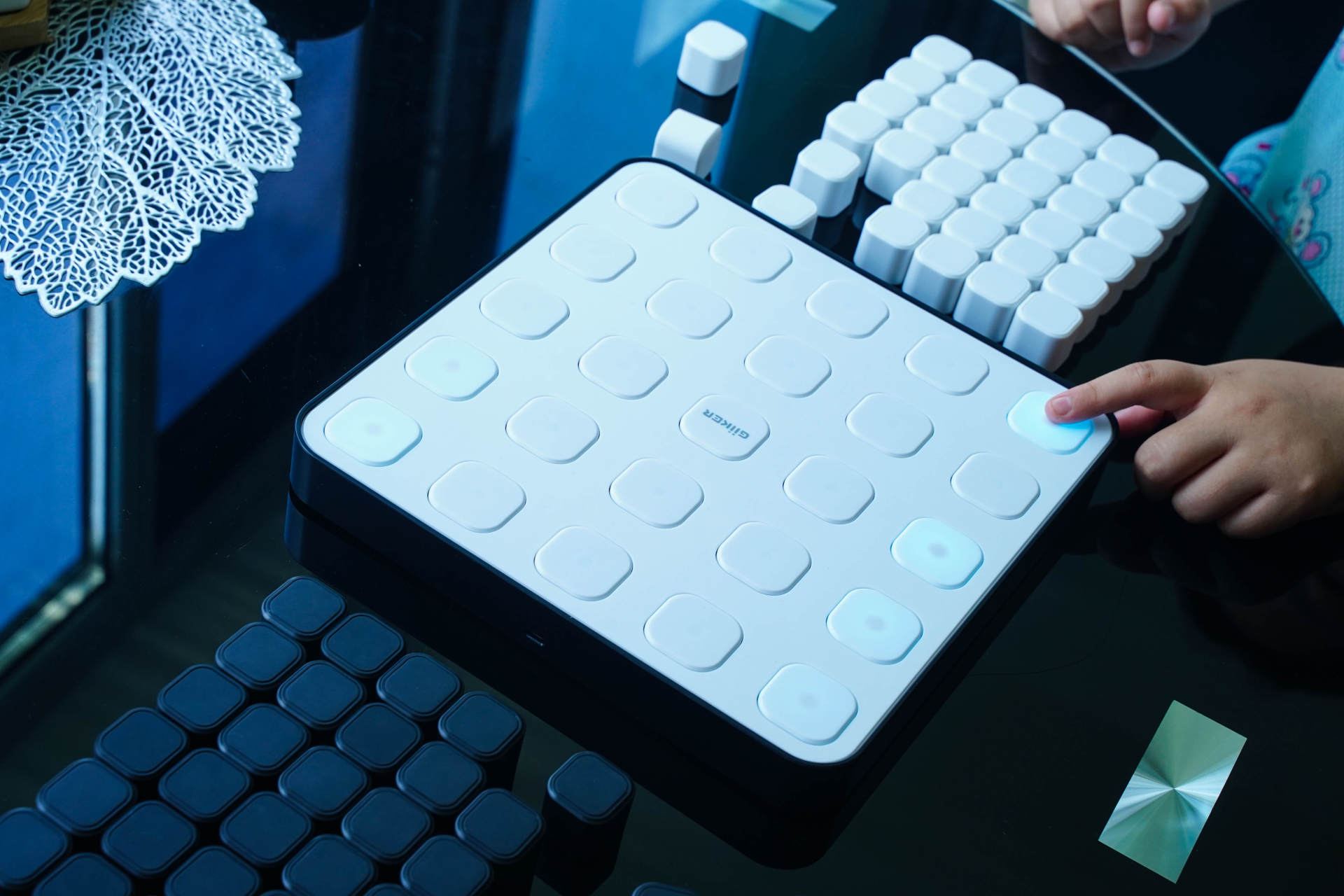 儿童益智立体四子棋,6岁儿童益智玩具四子棋