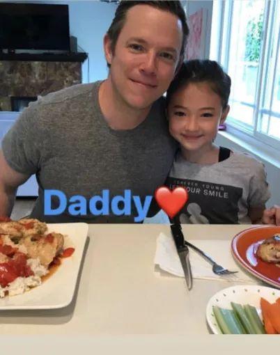 blackpink领奖看ellagross跳舞,blackpink小师妹唱歌