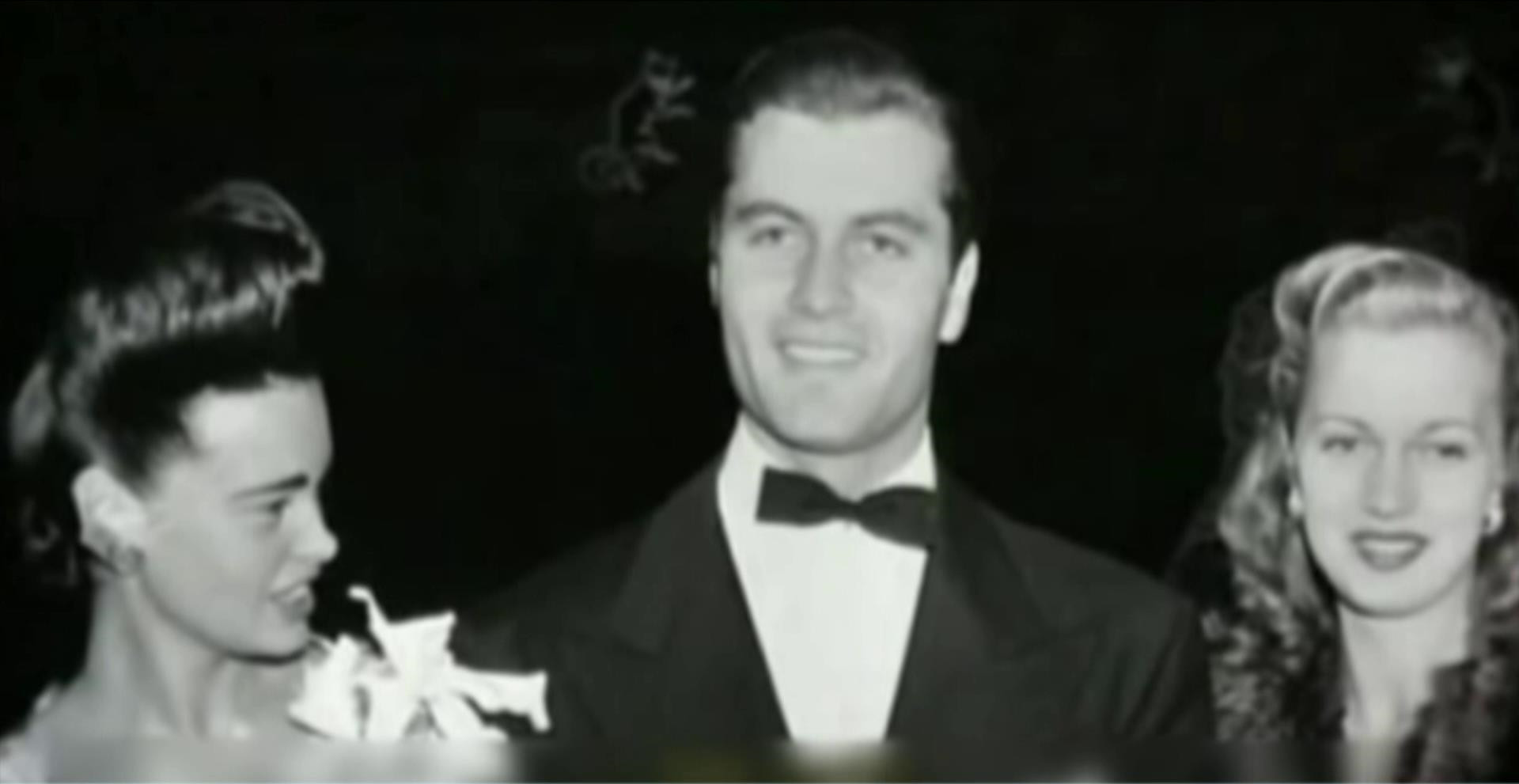 美国末代名媛曲折而闪耀的人生路