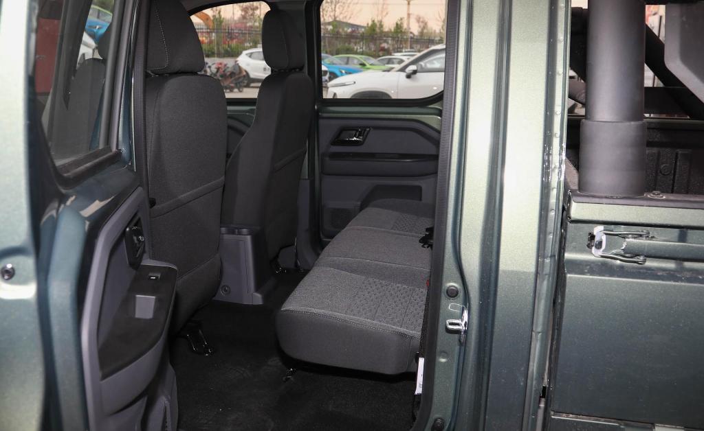 五菱宏光限时大卖,五菱征途报价