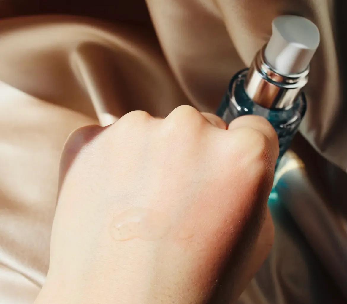 补水保湿水乳亲测,适合夏天的补水保湿精华液