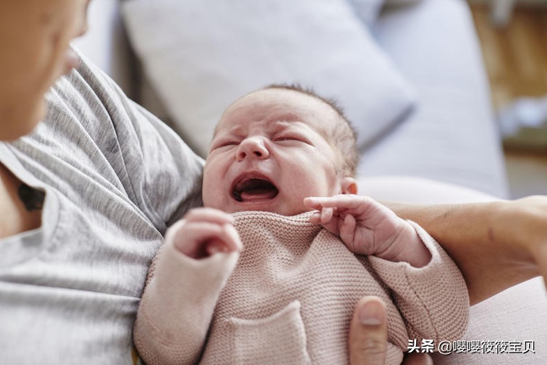 宝宝一直不睡吐奶后就睡了,宝宝自从吐奶后不喜欢哭闹了