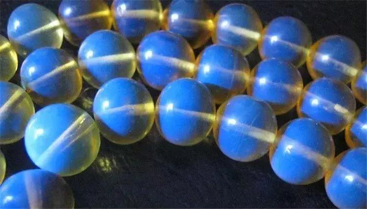 稀世珍宝缅甸琥珀,珍贵的琥珀