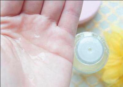 先乳后水和先水后乳适合什么皮肤,护肤的正确步骤先水后乳