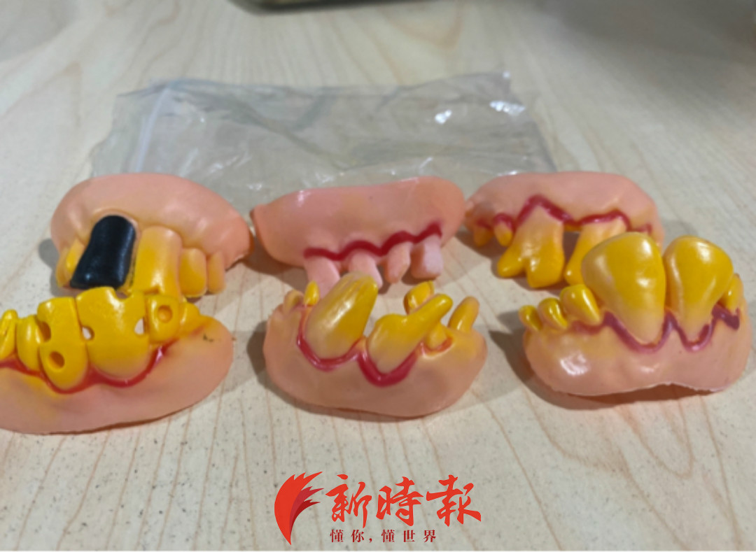 恐怖整蛊玩具厂家,万圣节恐怖玩具商店小丑回魂