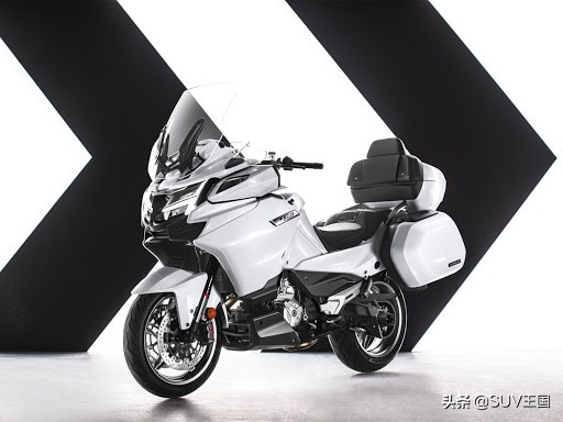 春风国宾1250巡航摩托车评测,春风1250trg北京摩托展体验