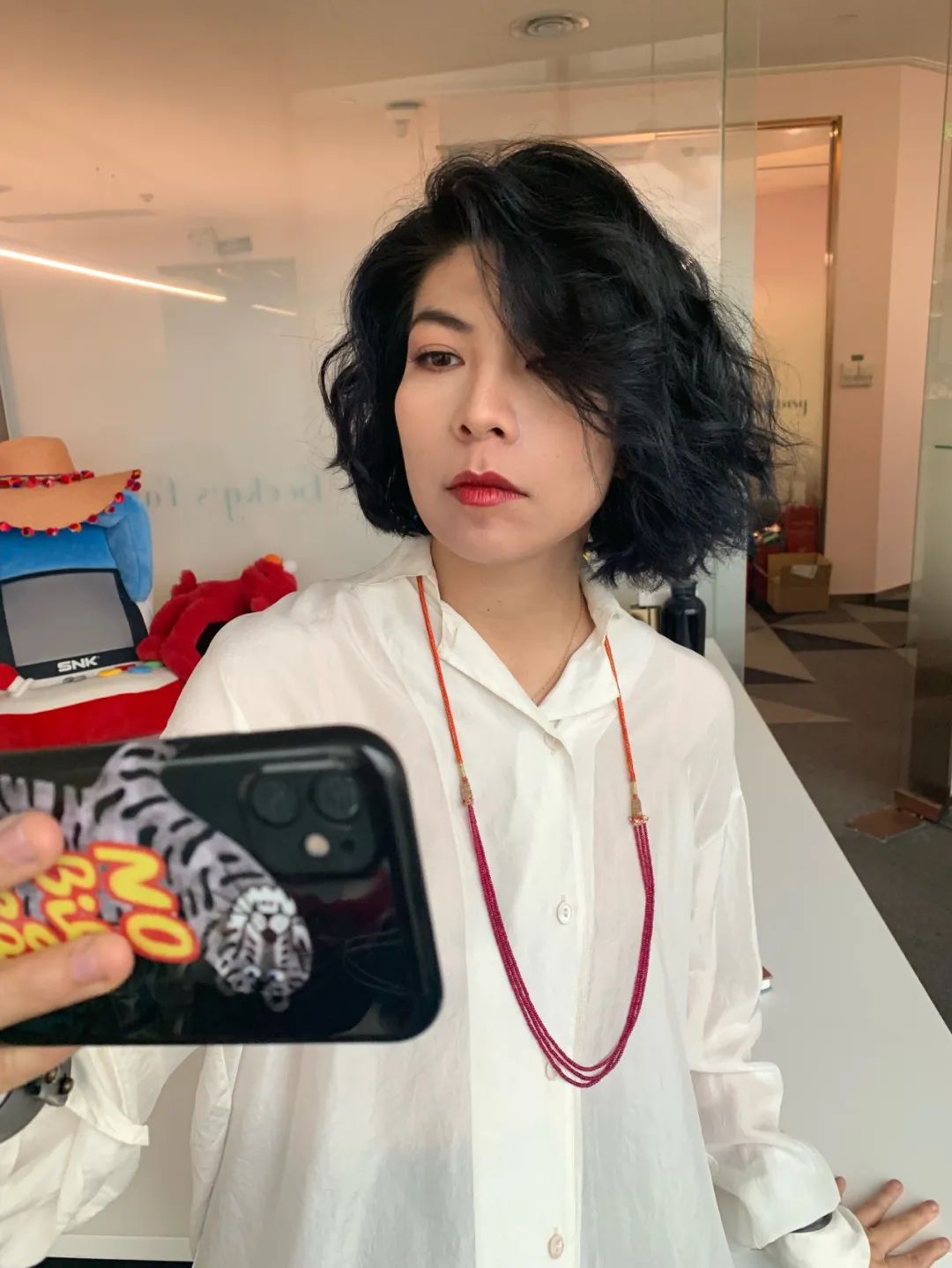 等摘下口罩那天，她们说必须！马上！立刻抹上这支口红！