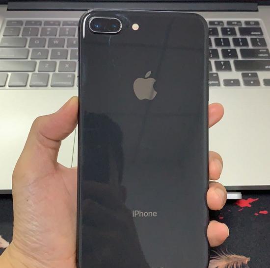 现在2000块钱买个二手iphone8plus,iphone8plus二手在哪买