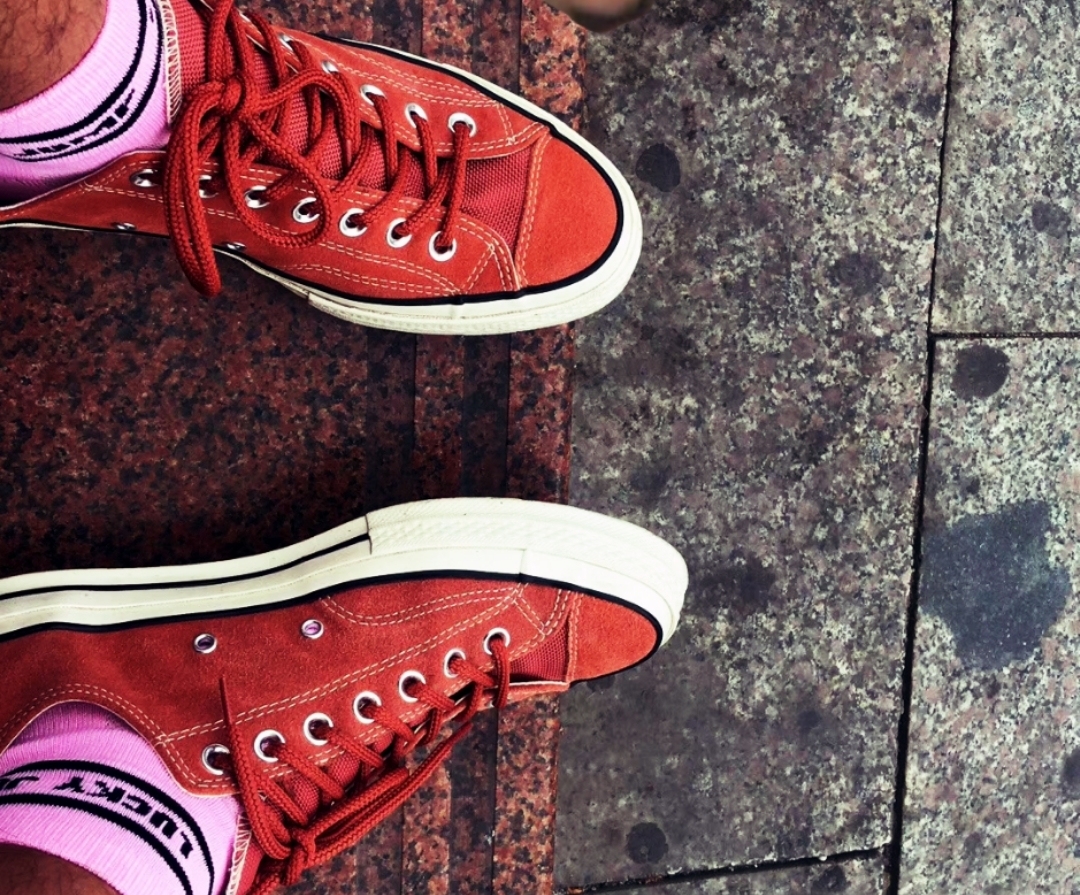 夏天出街不得不说橘色球鞋,除了扣碎还有这些,清新活力越看越美