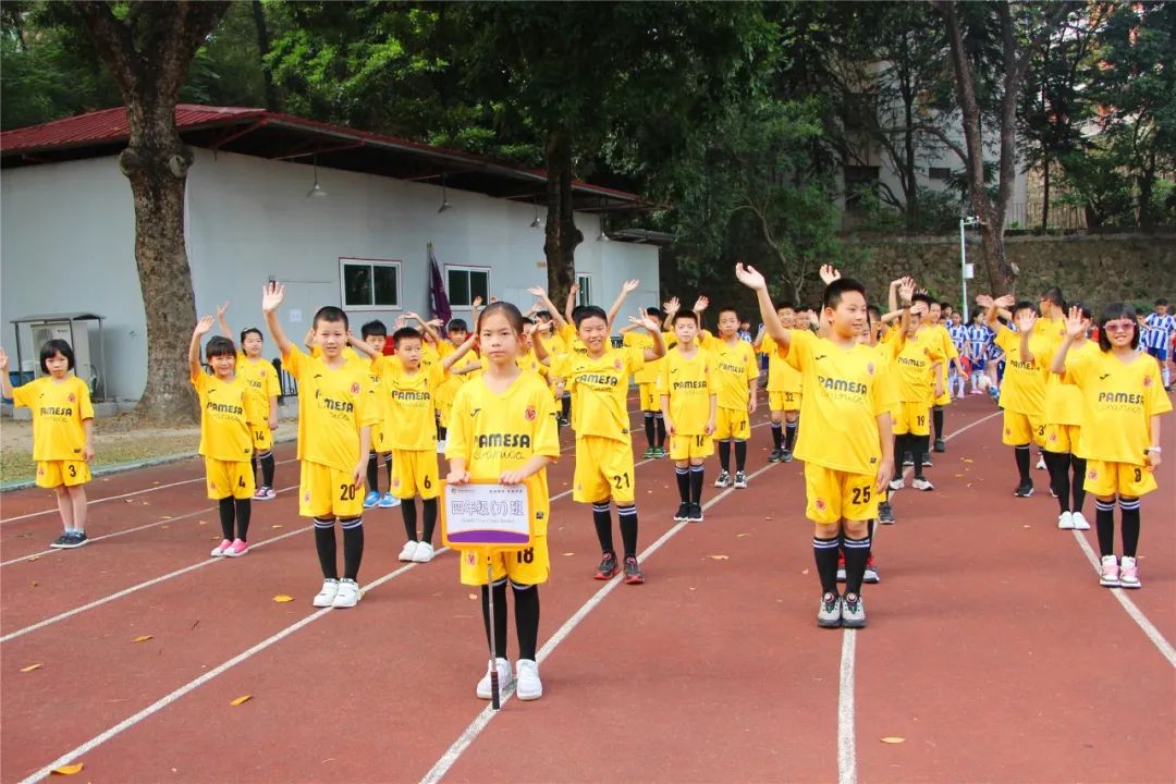 校园足球点燃绿茵梦想,校园足球联赛拉开序幕