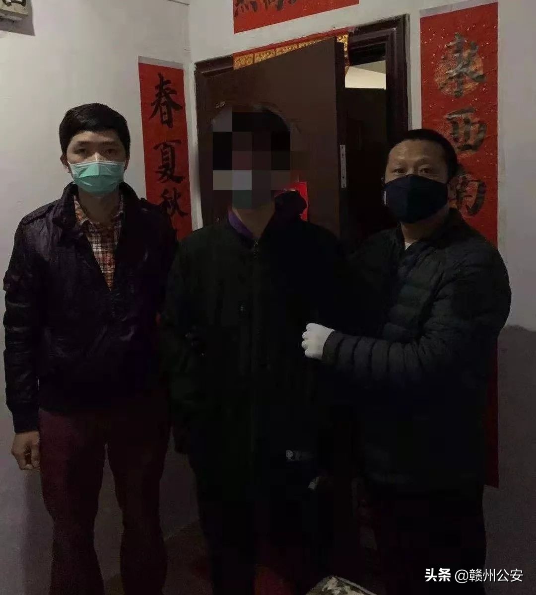 假卖口罩真诈骗民警循迹破案,贩卖假口罩被抓