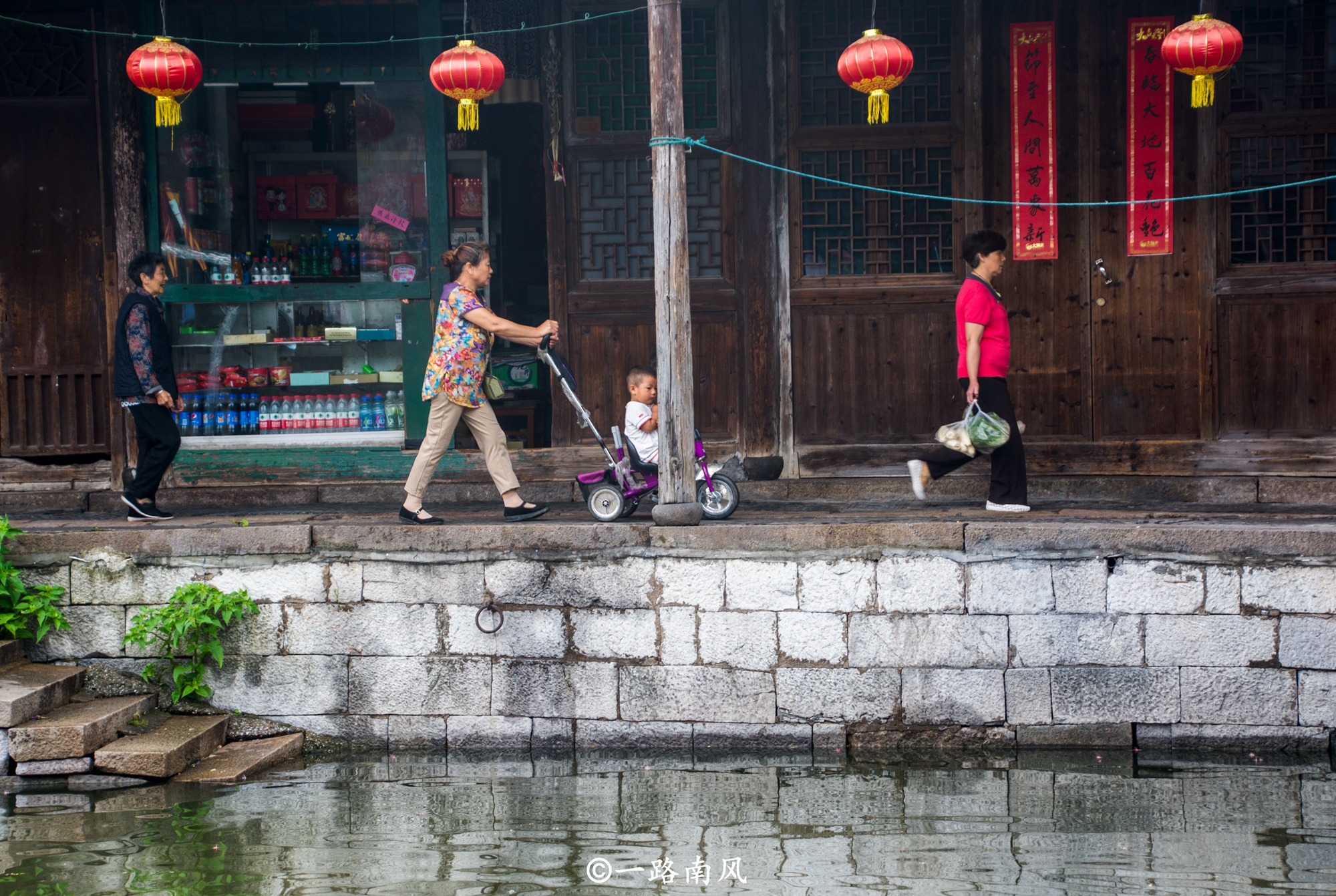 浙江南浔古镇和西塘古镇近吗,南浔为什么没有西塘名气大