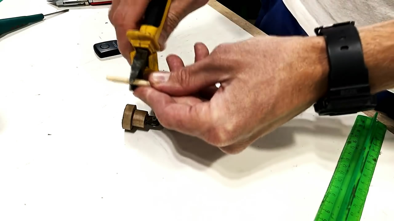 怎么做一个儿童纸板盒子机器人,用纸板做炫酷的机器人