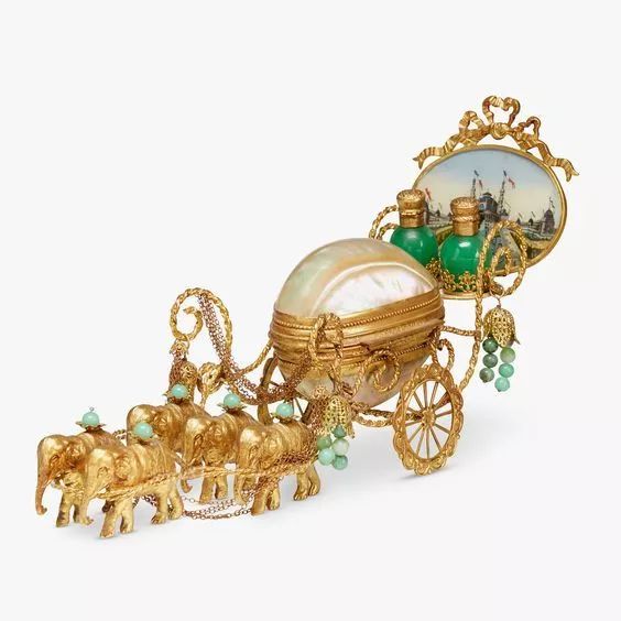 欧洲贵族喷的香水是什么,欧洲贵族喷的香水叫什么