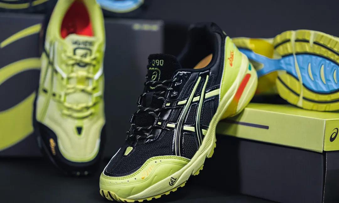 每周联名X讯|镂空外底也太帅了吧，感觉穿上去都能飞起来了