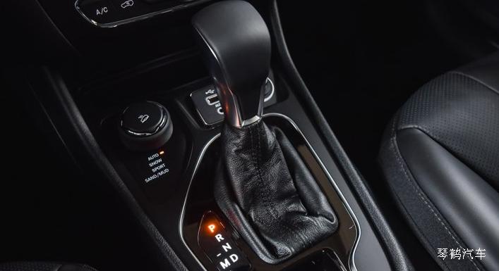 新车比汉兰达还帅的车型,大七座四驱车长5米比汉兰达大气