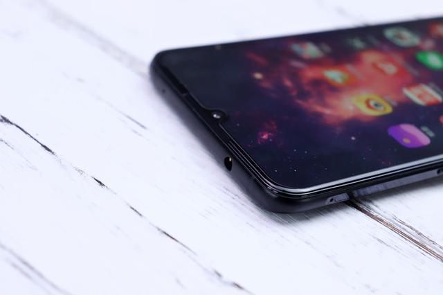 iqoo手机算游戏手机还是旗舰手机,iqoo是游戏手机还是旗舰手机