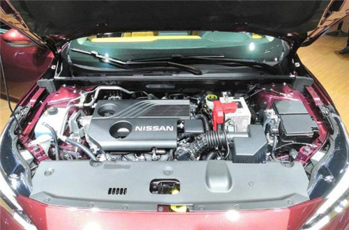 买车15万左右什么车好新能源,本田思域和日产轩逸哪个省油