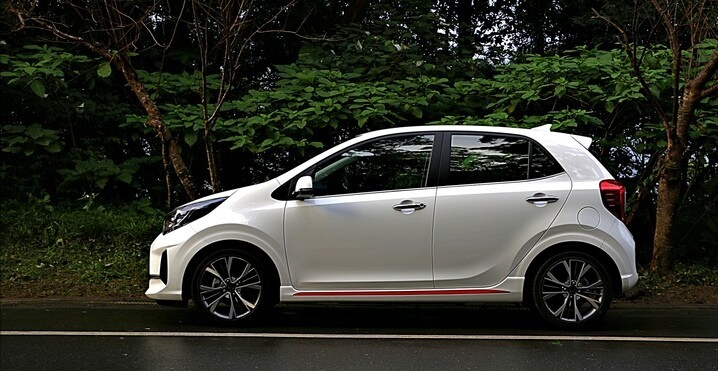 起亚版奥拓,起亚k2和奥拓