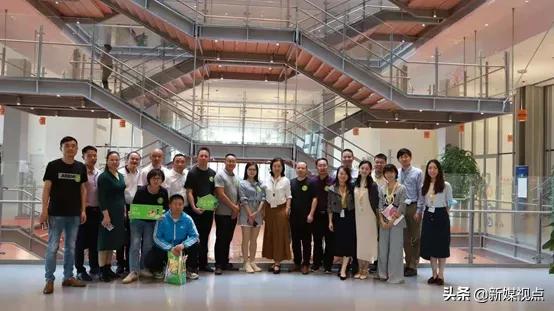 相识应为有缘人,不信春风唤不回