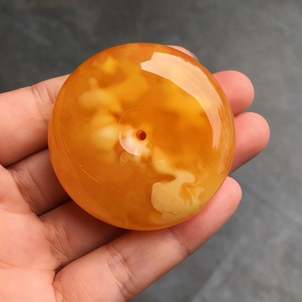 真的有人花230万购买琥珀