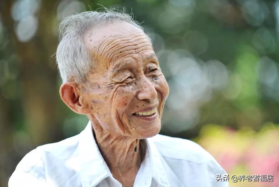 为什么说出现尿失禁很难救回来,尿失禁导致社交障碍