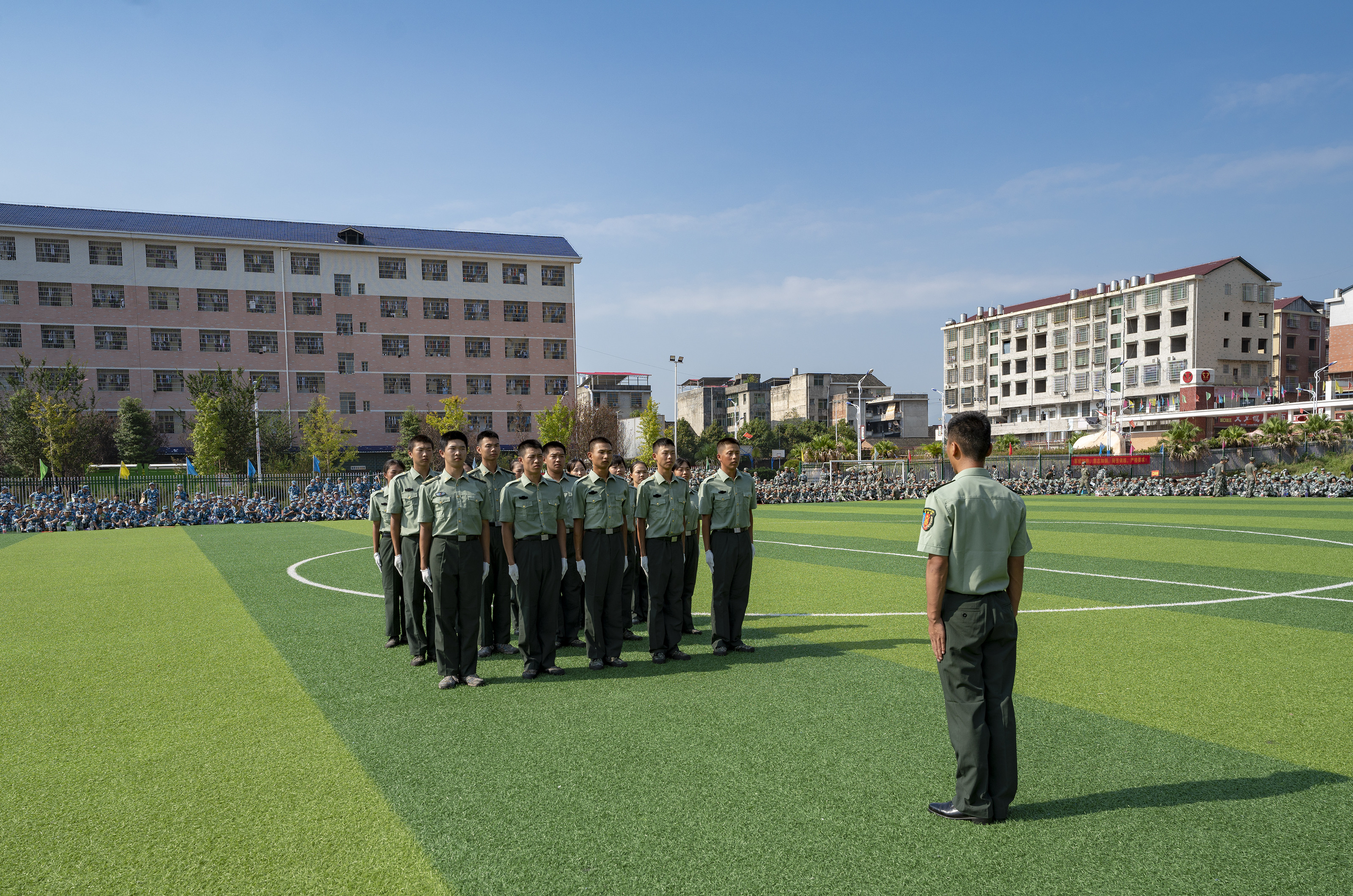 2021年新化中学军训视频,娄底二中军训