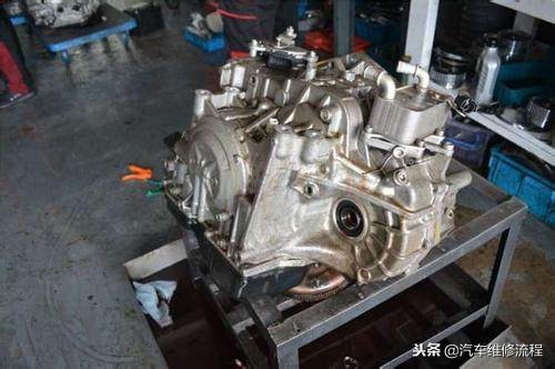 右前轮有哒哒异响,经典全顺右前轮踩刹车异响