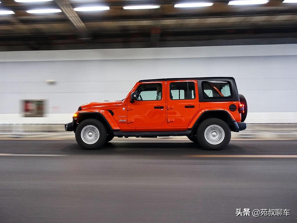 全新jeep牧马人试驾视频,全新换代jeep牧马人角斗士试驾