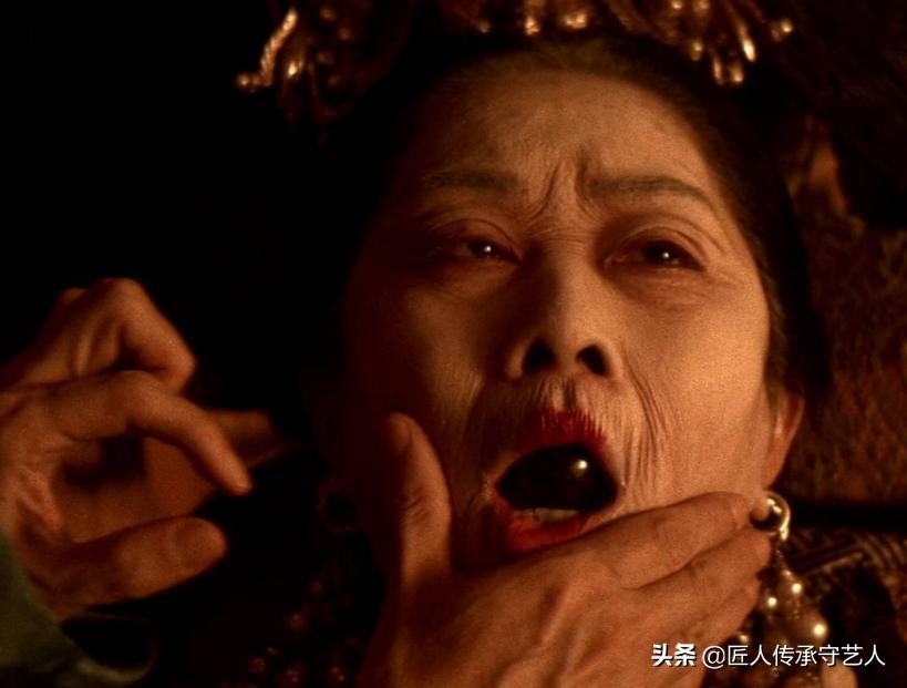 慈禧嘴里夜明珠记载,慈禧去世后嘴里塞夜明珠