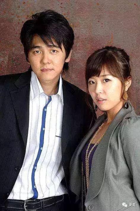 天后因队友吸du人气暴跌，公开承认整形却成蛇精下巴，瘦到脱相