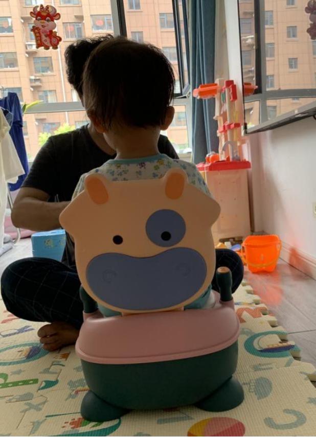 如厕训练戒尿不湿,如何给宝宝戒掉尿不湿自主如厕