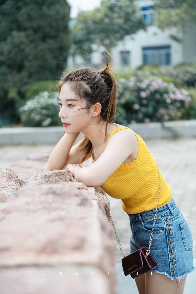 拍照时手应该怎么做才好看,拍照不知怎样手势才好看