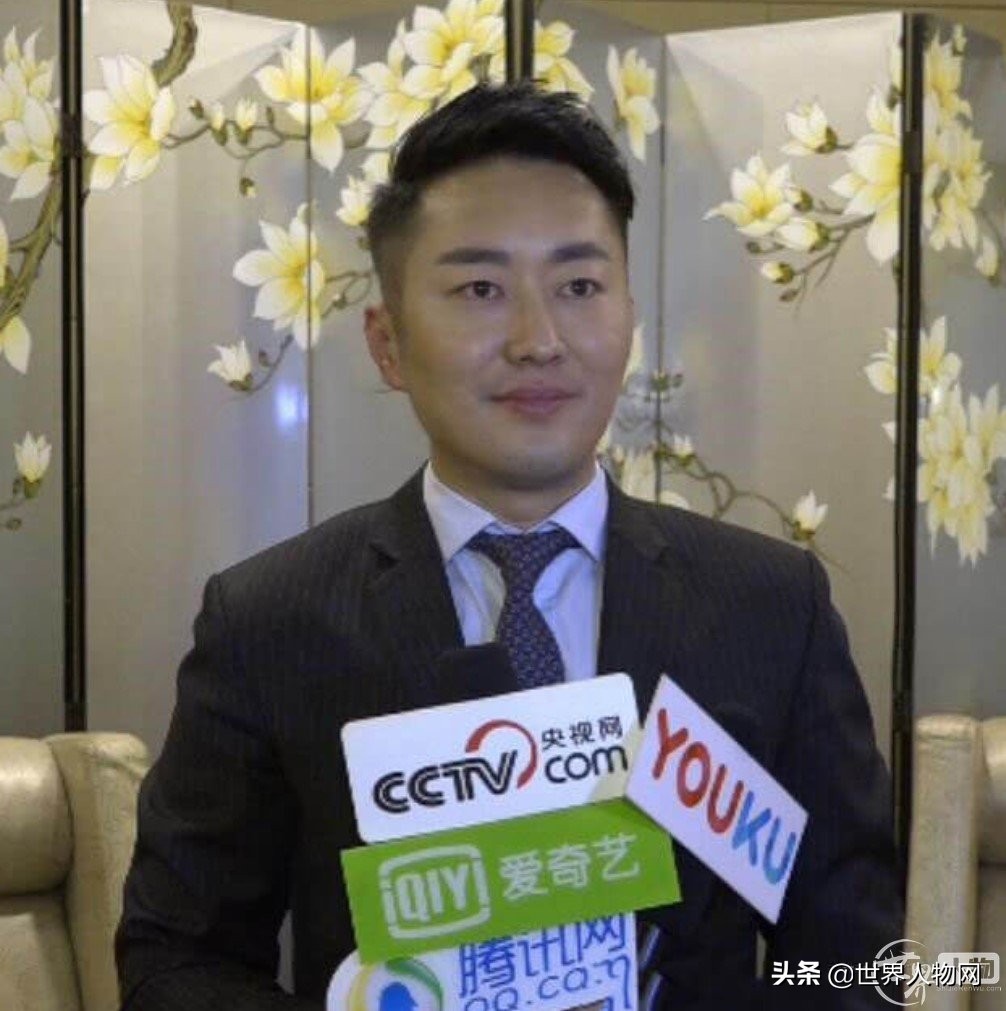 钻石总裁高博：一面商业一面慈善