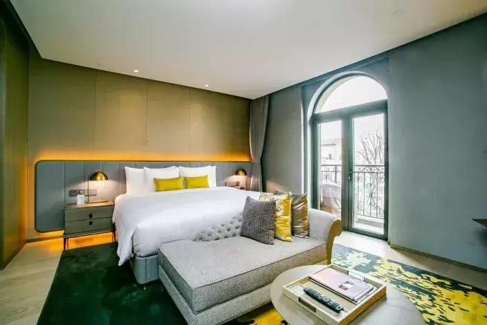 成都全景落地窗酒店推荐,成都高层观景酒店推荐