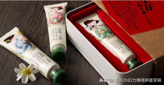 外国人都吃中餐过圣诞了，你还不看看这些中国制造吗？