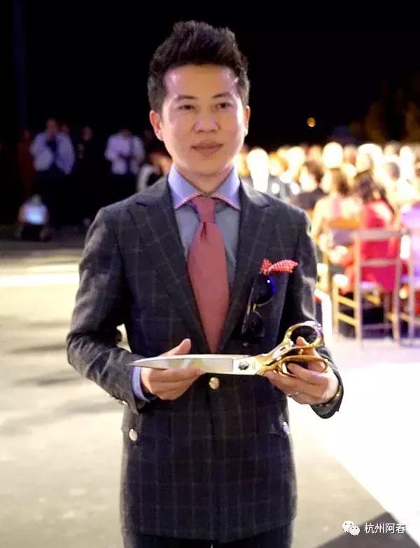 超百图再现2018年服装圈内那三十道靓丽风景……