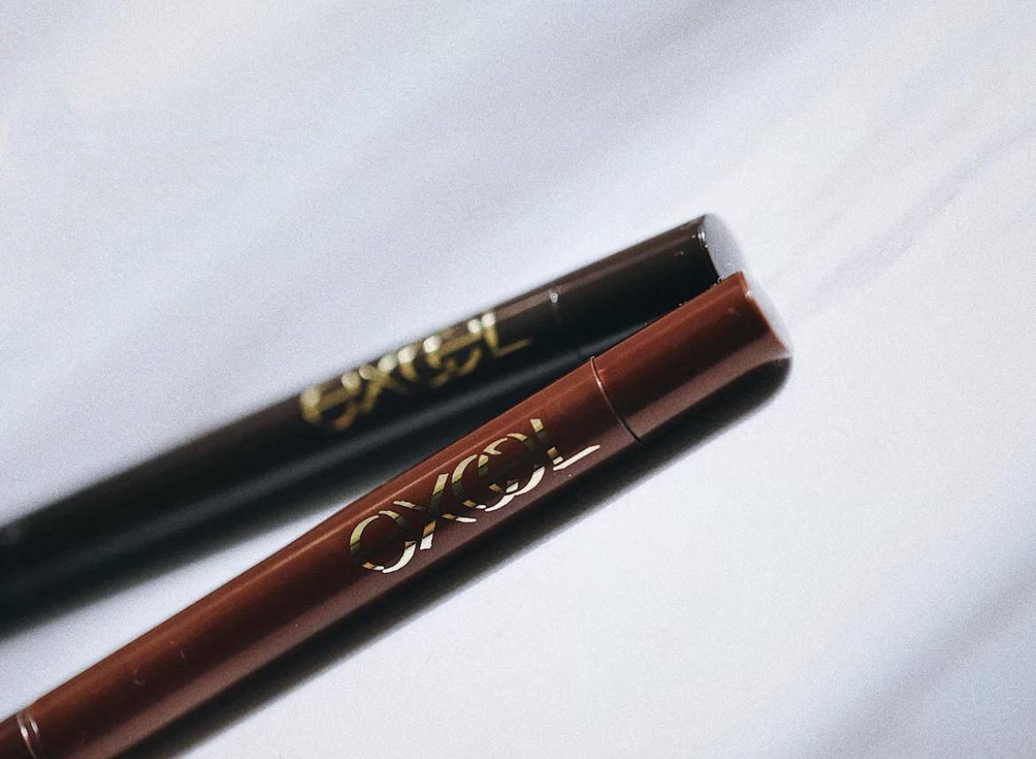 下眼线怎么画不显脏不晕妆,眼线怎么画不戴美瞳都显大