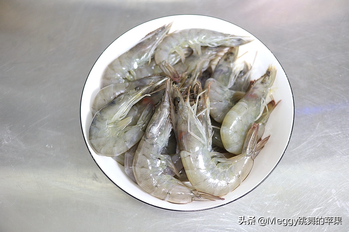 避风塘皮皮虾怎么做才酥脆,避风塘炒虾酥脆鲜香上桌就被抢光