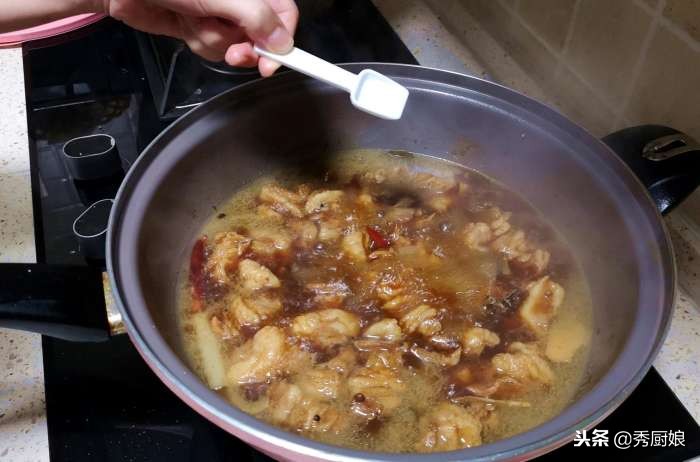 羊肉这样做特别香,冬天这样做羊肉特别解馋还有营养