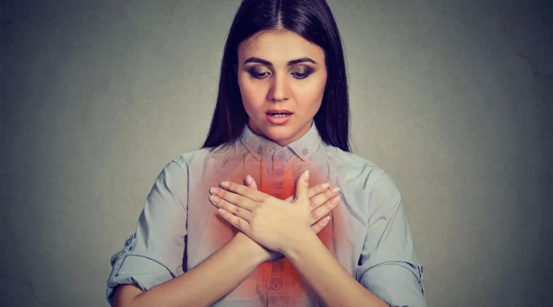 新车异味大教你几招轻松解决,车有异味怎么去味