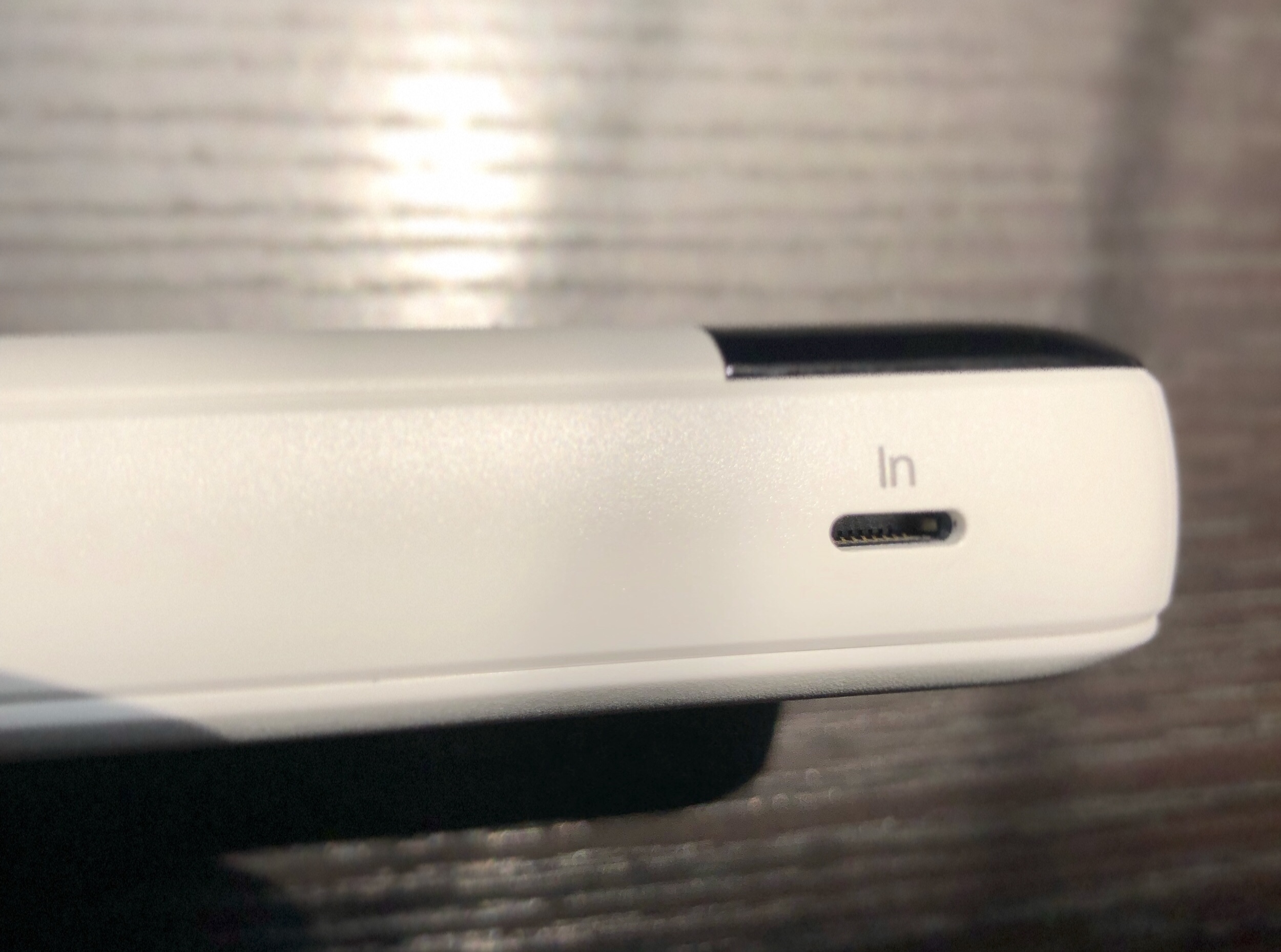 aigo爱国者e20000充电宝多少钱,爱国者aigo充电宝e10000