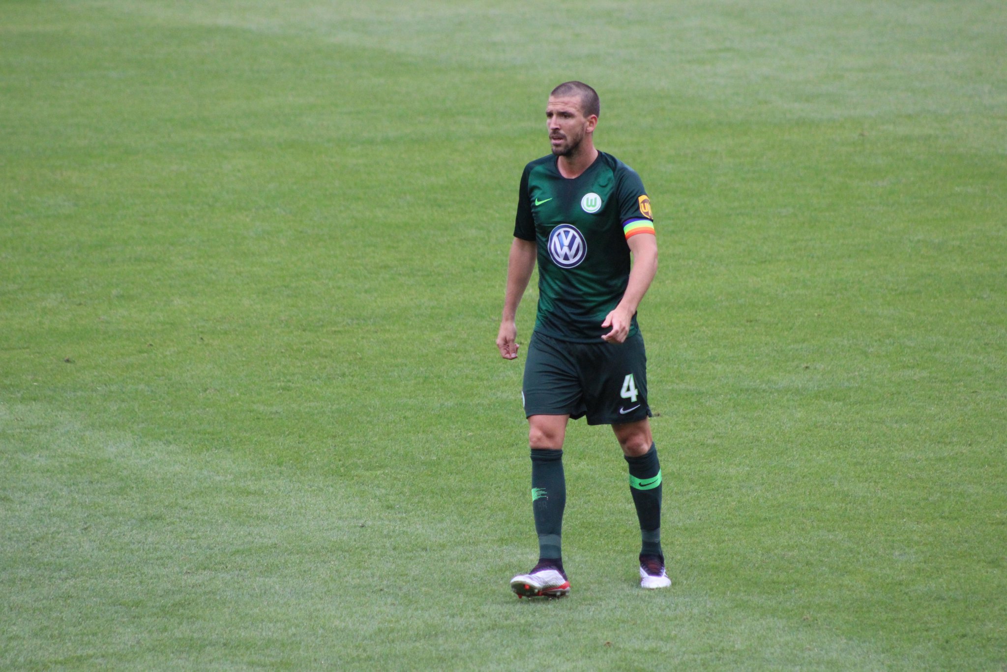 狼堡本赛季表现下滑明显,新阵容强大