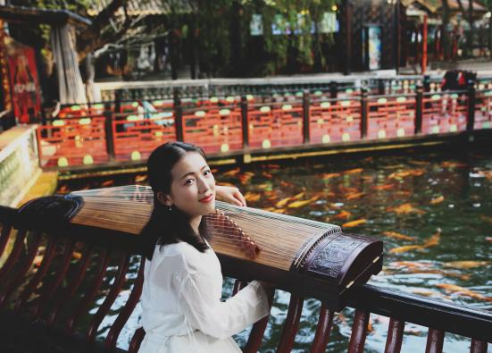 古筝价格中等一般多少钱,古筝价格一般多少钱新手