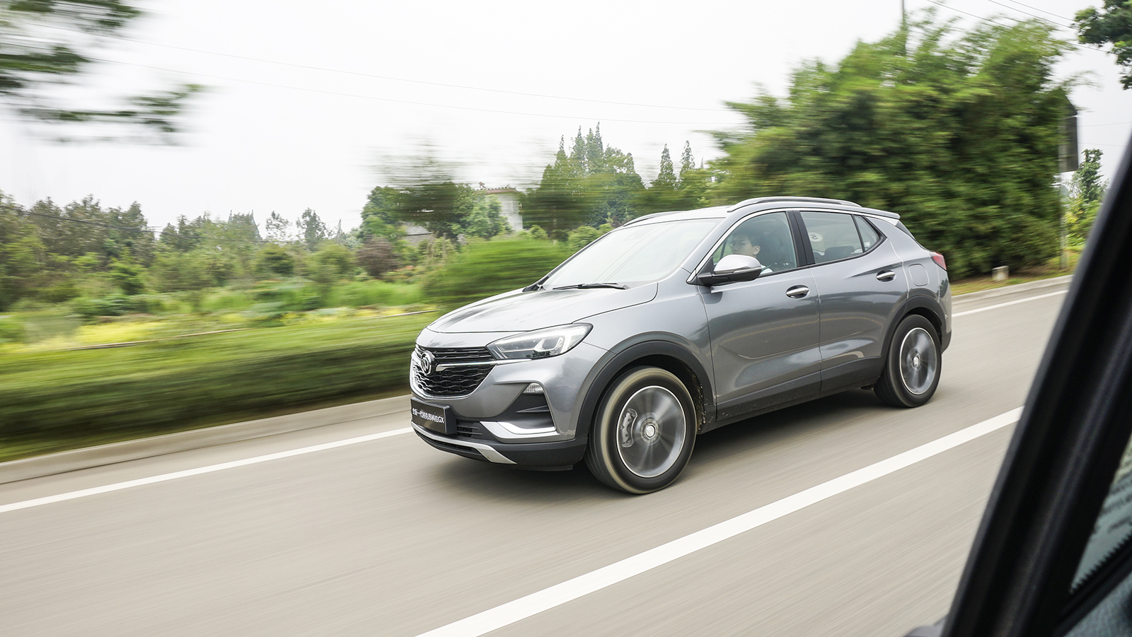 别克suv昂科拉gx手动挡价格,别克昂科旗一辆高品质suv