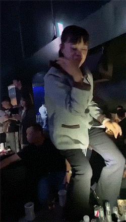 搞笑gif图片惊不惊喜意不意外,搞笑GIF动图