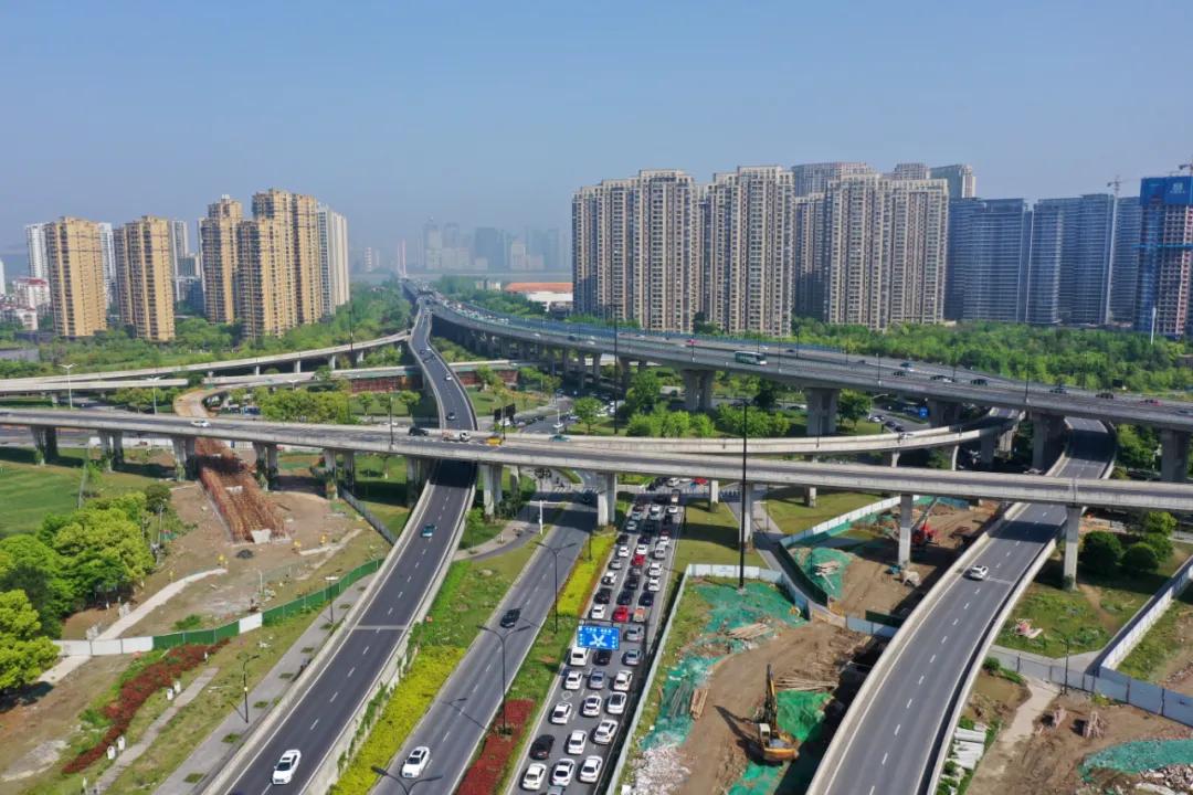 4月二手房涨跌榜出炉，横盘多年的小区开始补涨！有你家吗