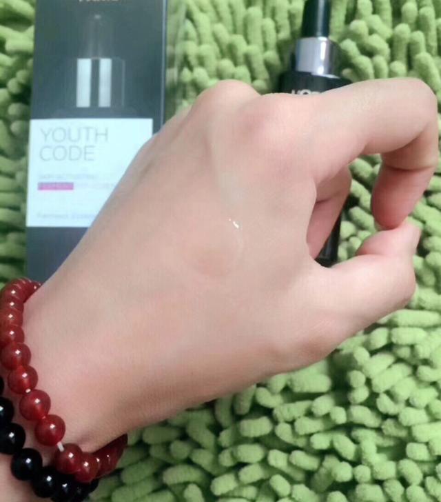 娇韵诗护肤品小黑瓶怎么样,娇韵诗水乳测评小白瓶