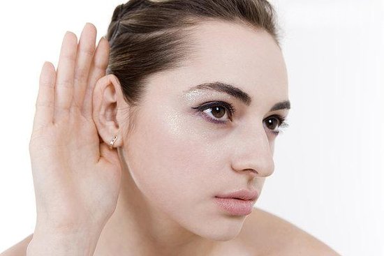 有人说耳朵发烫是有人在背后说你,耳朵发烫是不是有人骂我